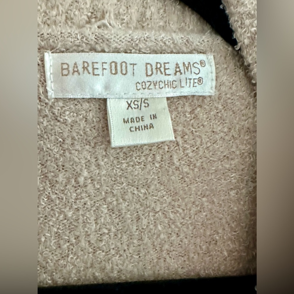 Barefoot Dreams cardigan - Picture 2 of 4